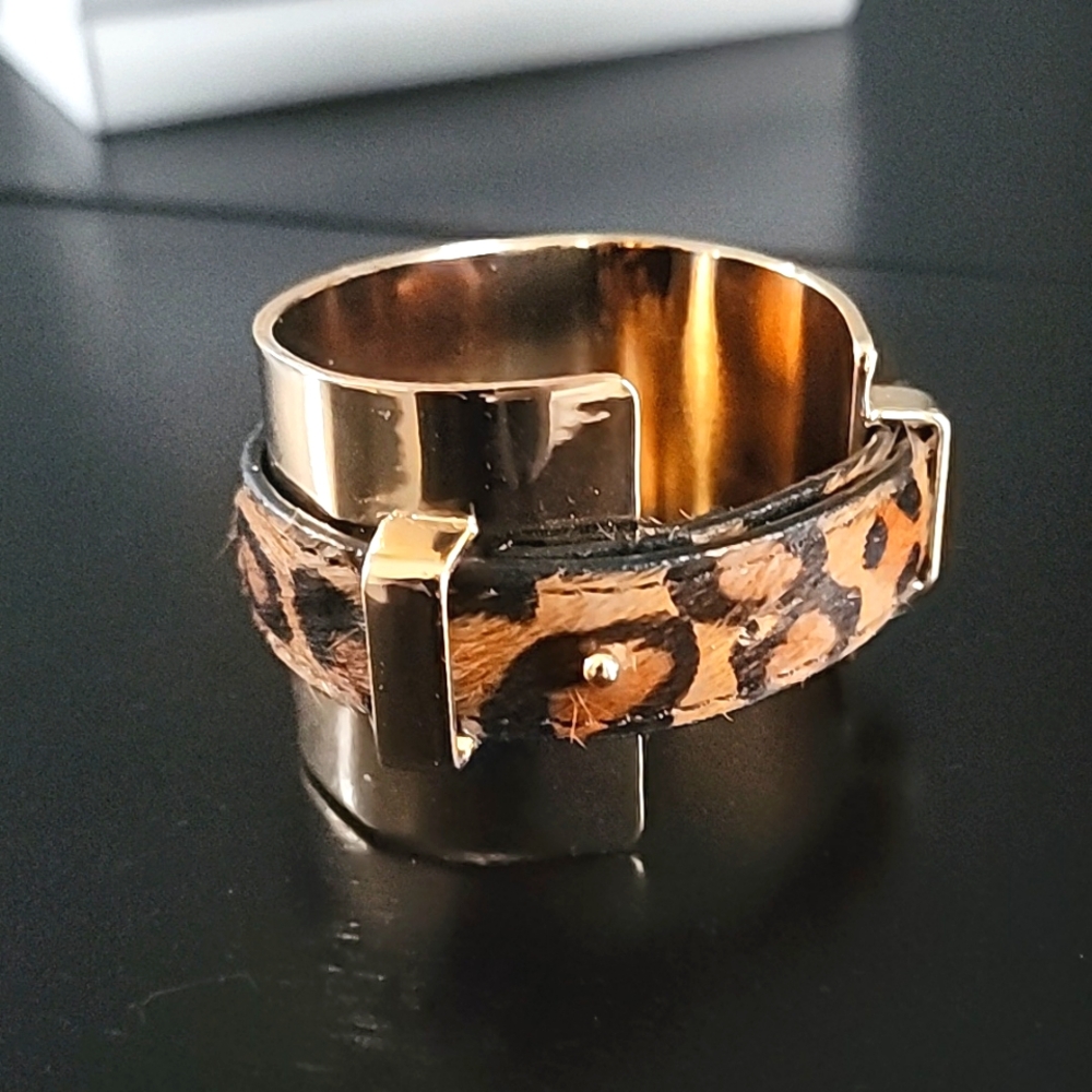 ZARA Gold and Brown Leopard Print Women's Bracelet - Picture 5 of 14